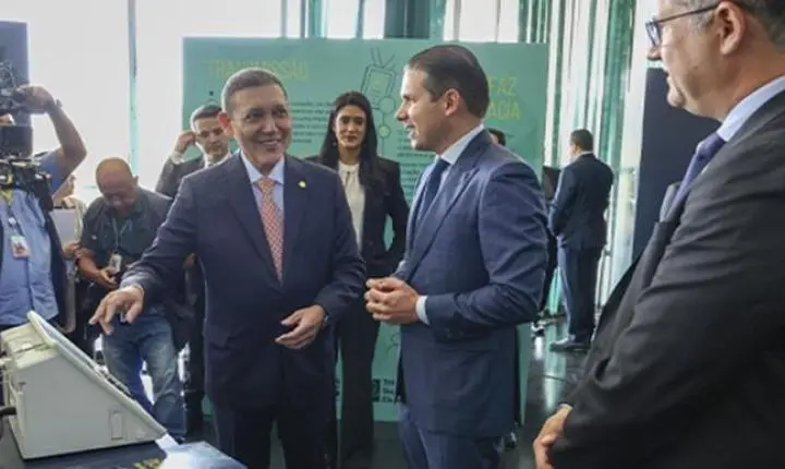 Presidentes do TSE e da Câmara dos Deputados ressaltam confiança na Justiça Eleitoral